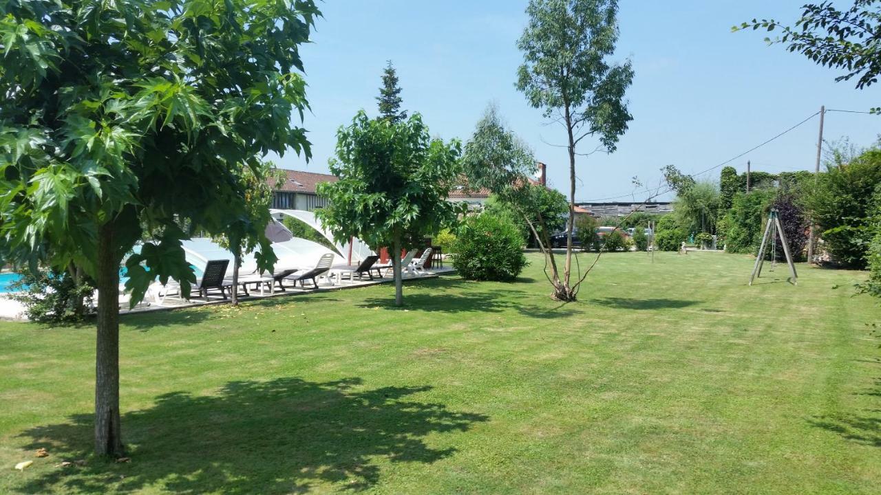 Gite 4, Domaine Logis Gascogne Saint-Justin  Bagian luar foto